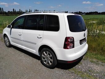 VW TOURAN 2.0TDi NAFTA 125 KW = 7. MÍSTNEJ, RV 2009 ZA 59,, - 11