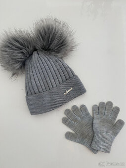 Dívčí zimní čepice - 11