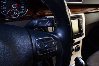 Volkswagen Passat Variant 2.0 TDI BMT Highline DSG - 11