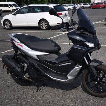 Aprilia SR GT 125 - 2023 - 11
