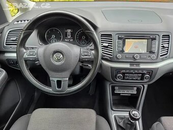 VW Sharan 2.0TDI 103kW,7 míst, navi, panorama, serviska - 11
