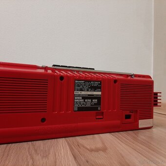 Radiomagnetofon+1-SHARP cerveny gratis. - 11