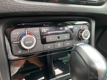 Volkswagen Touareg 3.0 V6 TDI 245k, 180kW - 11