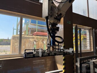 Paletizační průmyslový robot Motoman (Yaskawa) - 11