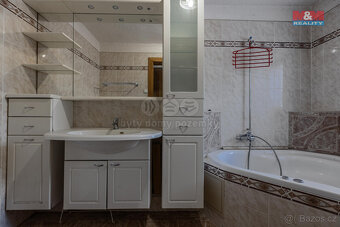 Prodej rodinného domu 5+1, 127 m², Myslív - 11
