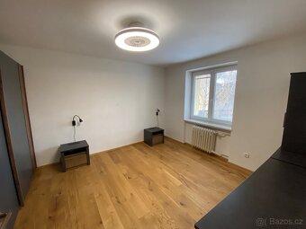 Pronájem moderního bytu 2+1 o výměře 57 m2 - 11