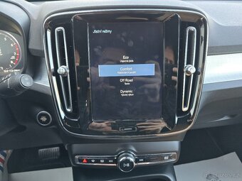 VOLVO XC40 2.0 182kW T5 AWD MOMENTUM Auto ČR 2019 /LED+KŮŽE - 11