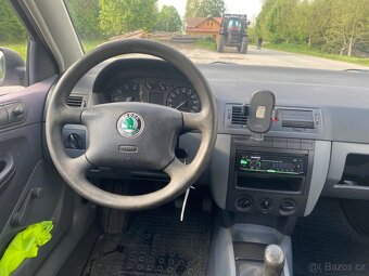 Fabia Junior 1.0 MPI - 11