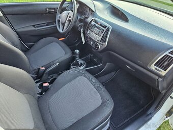 Hyundai i20  1,2 - 11