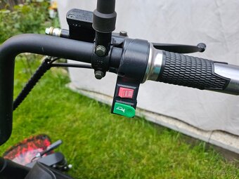 Elektrokoloběžka EcoWheel - 11