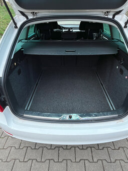 Škoda Superb Combi 2.0 TDI Ambition - 11