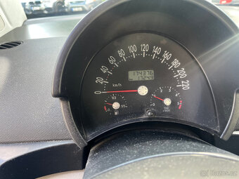 VOLKSWAGEN NEW BEETLE  1,9 TDi  66 Kw - 11
