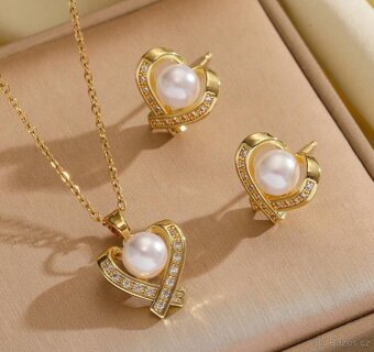 Elegantní dámské soupravy - 11