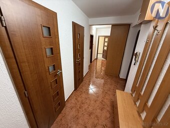 Pronájem bytu 3+1 s balkonem a garáží – Husinec, Kostnická u - 11