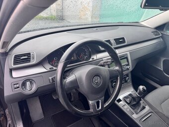 VW Passat B7 2.0 TDI 103 kW Kombi po servisu, nová STK - 11