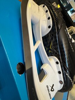 Brusle Bauer Supreme Shadow Int - 11