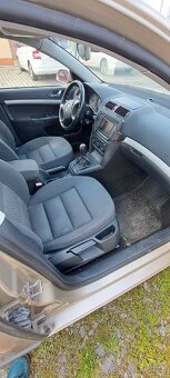 Octavia 2 na opravu nebo ND, 1.6FSI 85kW - 11