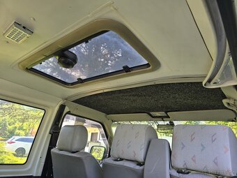 Volkswagen Transporter T4 2,5 TDI 2001 65 kw, spaní a 6 míst - 11