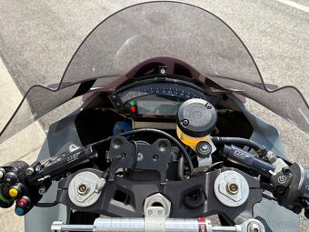 Kawasaki ZX-10R – okruhová verze, r. 2015, 15 000 km – 170 0 - 11