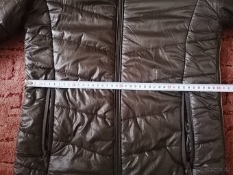 Dámská khaki zimní bunda/kabát s kapucí - 11