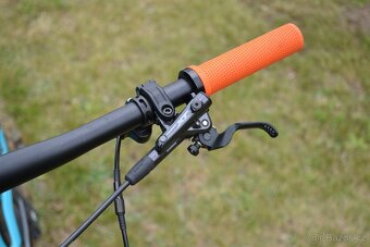 Cube Reaction C:62 Race Petrol (XL) 10.6 kg Top Stav - 11