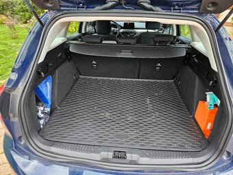 Ford Focus 2,0 EcoBlue 110kW kombi Titanium - 11