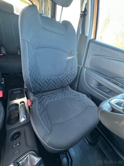 Renault Captur Limited 1.3 TCe 96kW 2019 - 11