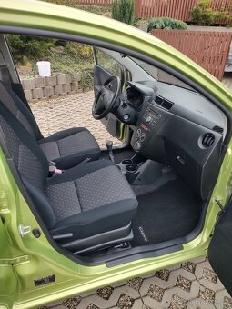 Daihatsu Cuore 1.0 51 KW - 11