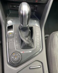 Volkswagen Tiguan Allspace 2,0TDi R-line 4Motion DSG 7 míst - 11