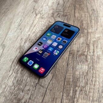 iPhone 15 Pro 128GB, černý, eSIM (12 měsíců záruka) - 11