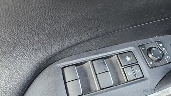 Toyota RAV4. - 11