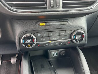 Ford Kuga 1,5EB ST-Line,Navi,Temp,Kamera,TZ,LED, - 11