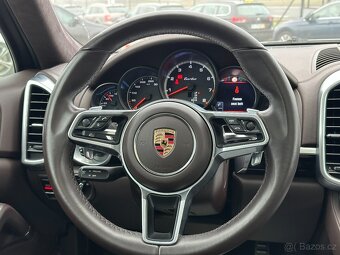 Porsche Cayenne 2017 - 11
