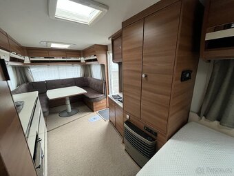 Karavan Dethleffs Nomad 590, předstan, držák kol, mover - 11