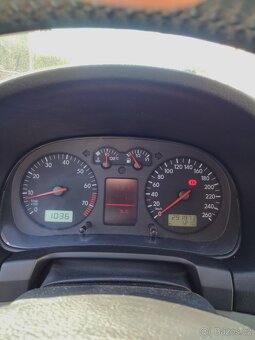 VW Golf 4 variant 1.8t - 11