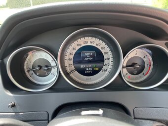 Mercedes C250 4MATIC Avantgarde, 150 kW, po servisu - 11