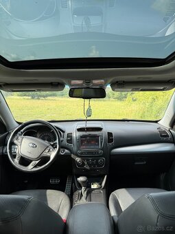 Kia Sorento 2.2CRDi 145kW, automat TOP výbava, najeto 129800 - 11