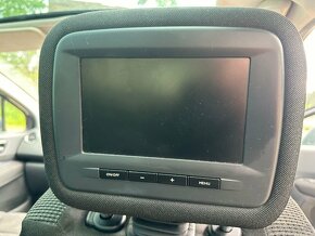 Díly z vozu Peugeot 5008 1.6hdi - 11