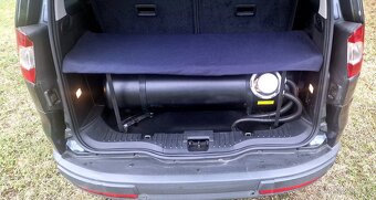 Ford Galaxy 2,3 GHIA benzin+LPG, automat, 7 míst - 11