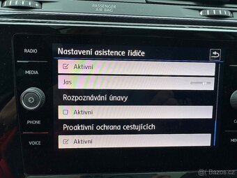 Volkswagen Touran 2tdi DSG 150ps Ful led světla Panorama - 11