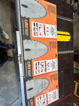 Stul s Dewalt7492 a horni frezkou Triton - 11