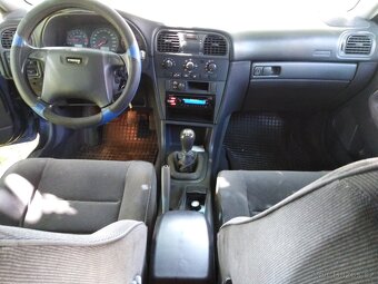 Volvo V40 1.8 90kW - 11