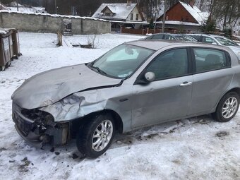 Alfa Romeo 147 1.9 JTDM ND - 11