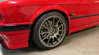 Bmw E30 V8 - Rezervace - 11