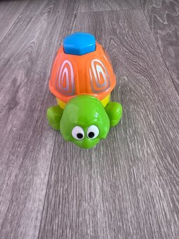 Různé hračky - 11