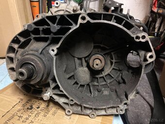 VW T5 MULTIVAN 2,5Tdi 128Kw dily. - 11