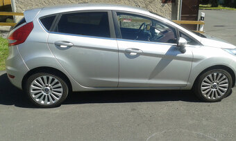 Prodám FORD FIESTA - 11