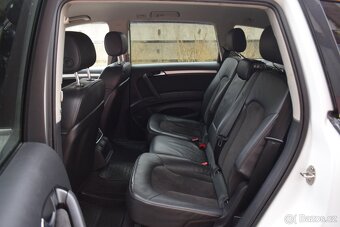 Audi Q7 3.0TDi 4X4/FACELIFT/TAŽNÉ/BOSE - 11