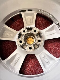 5x114,3 R17 originál alu disky Nissan ET 40 - 11