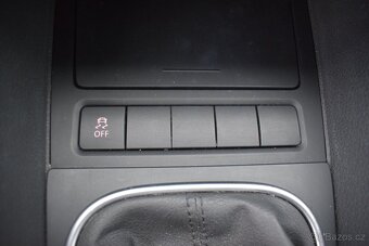 Volkswagen Golf 1,6 TDi PR.SERVIS,BEZ KOROZE - 11